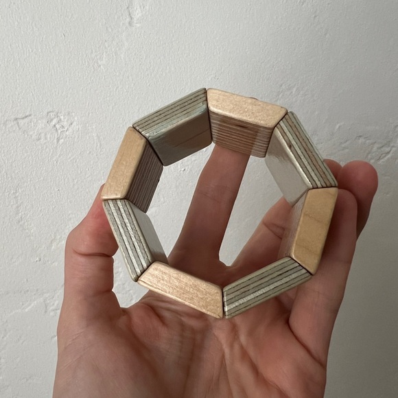 Octagonal chunky modern plywood sea foam light wood geometric bangle bracelet - Picture 7 of 14